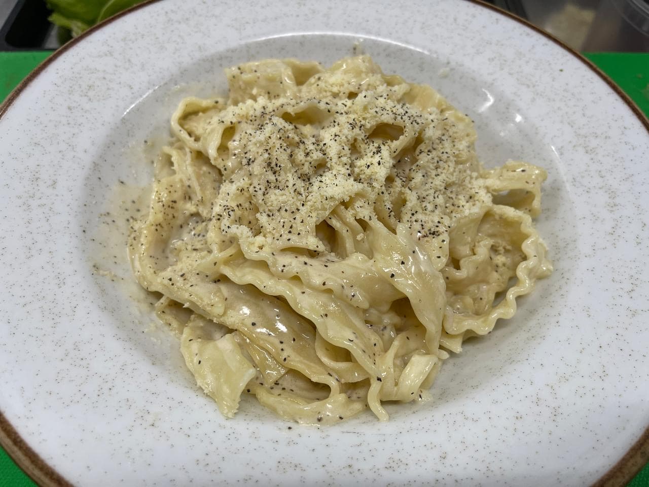 LINGUINI CACIO E PEPE