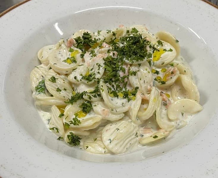 ORECCHIETTE AL SALMONE
